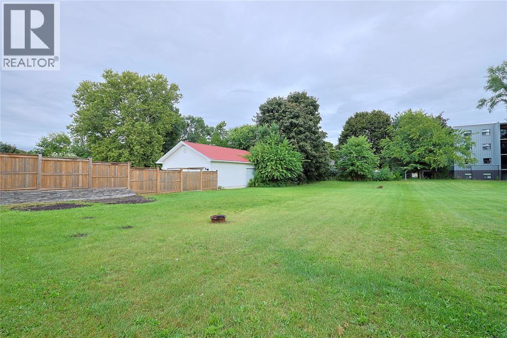 974 London Road, Sarnia, Ontario  N7S 1N7 - Photo 27 - 26023016