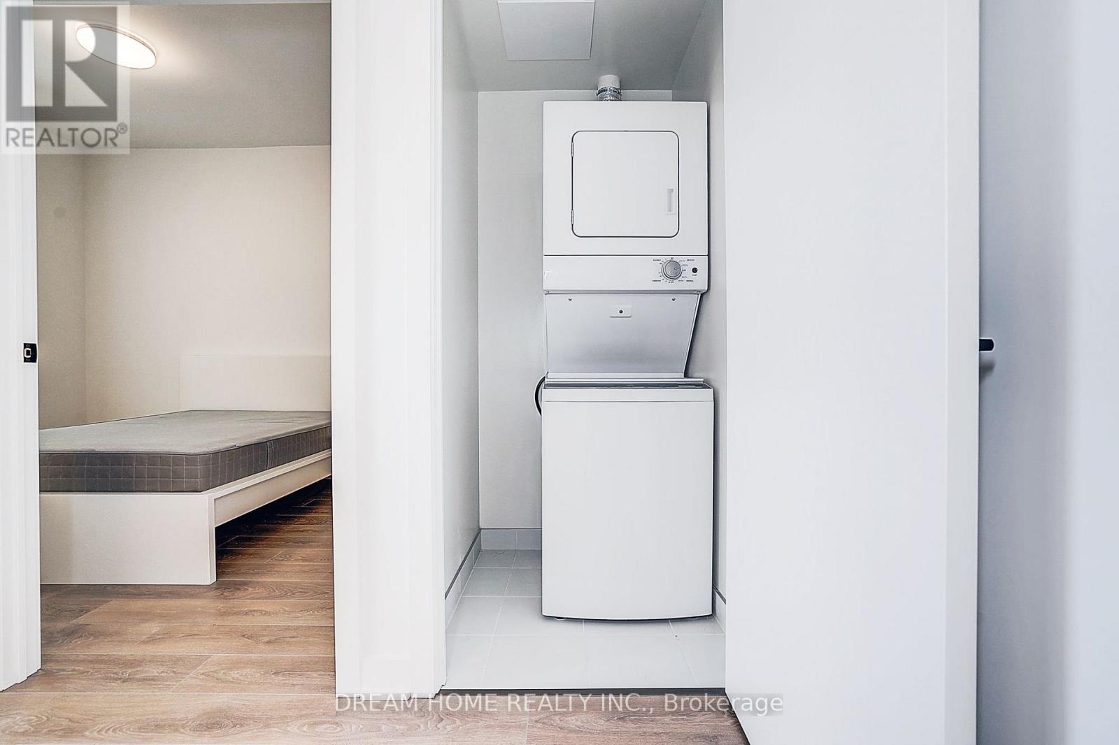 2106 - 1185 Dupont Street, Toronto, Ontario  M6H 0G5 - Photo 6 - W13798626