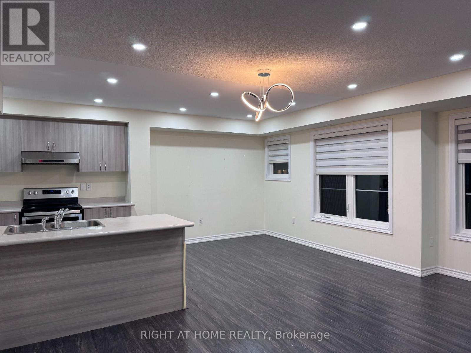 191 - 200 Veterans Drive, Brampton, Ontario  L7A 4S6 - Photo 2 - W13798662