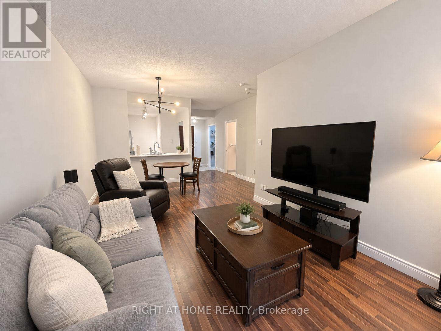 308 - 2511 Bloor Street W, Toronto, Ontario  M6S 5A6 - Photo 5 - W13798652