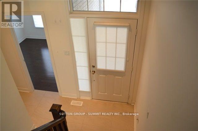 36 Denali Crescent, Brampton, Ontario L6P 0W4 - Photo 2 - W13798676