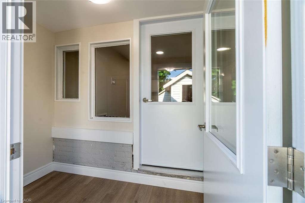 124 Gladstone Avenue Unit# 3, Hamilton, Ontario  L8M 2H9 - Photo 6 - 40860062