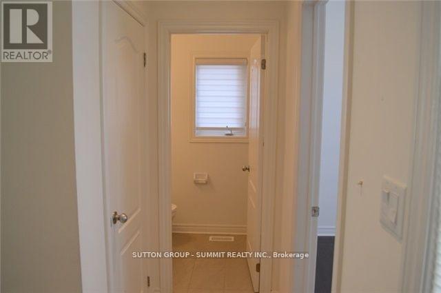 36 Denali Crescent, Brampton, Ontario L6P 0W4 - Photo 3 - W13798676