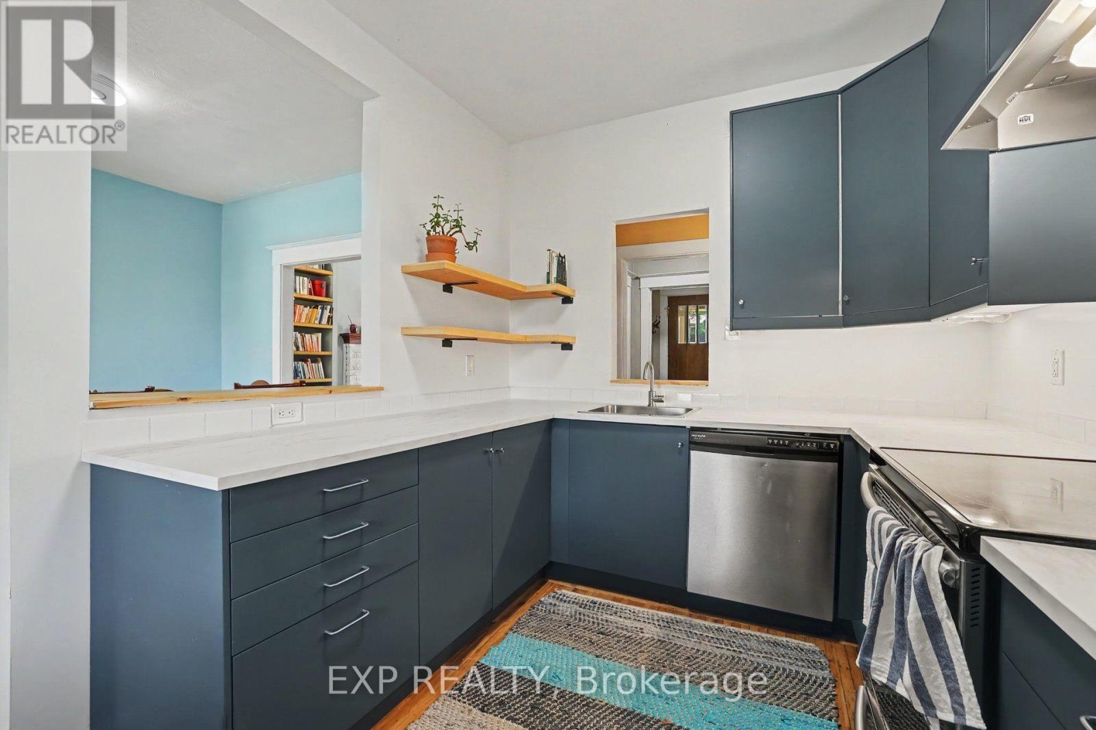 385 Templeton Street, Ottawa, Ontario  K1N 6Y1 - Photo 13 - X13798582