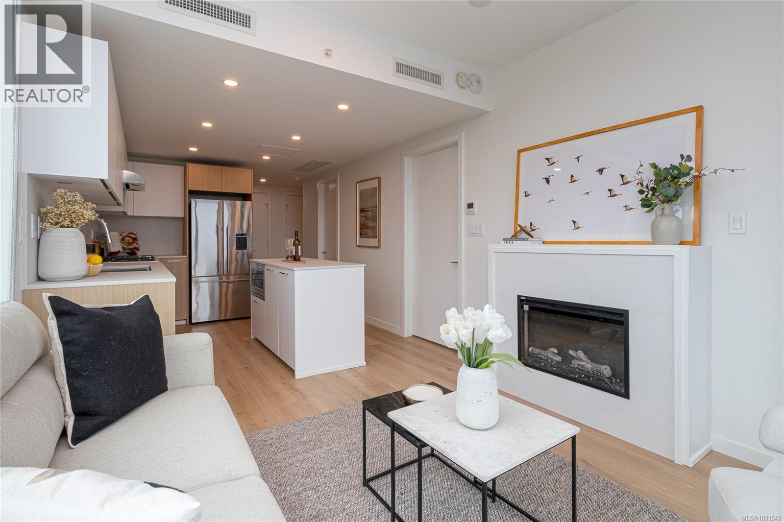807 899 Esquimalt Rd, Esquimalt, British Columbia  V9A 3M5 - Photo 6 - 1033548