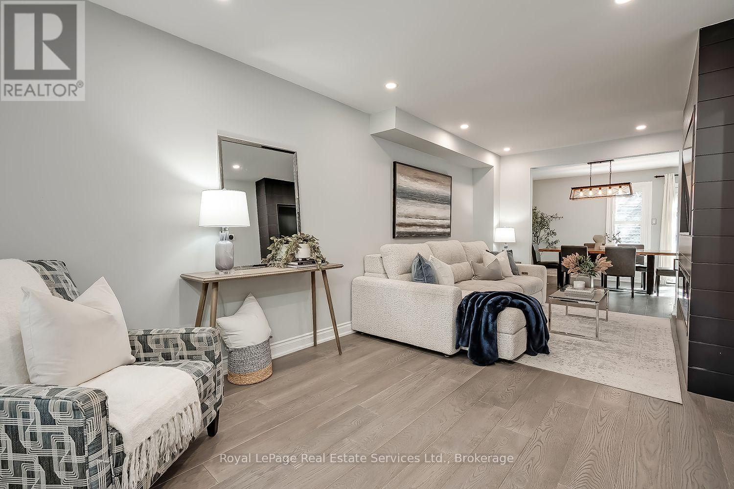 6576 Alderwood Trail, Mississauga, Ontario  L5N 6W3 - Photo 6 - W13798558