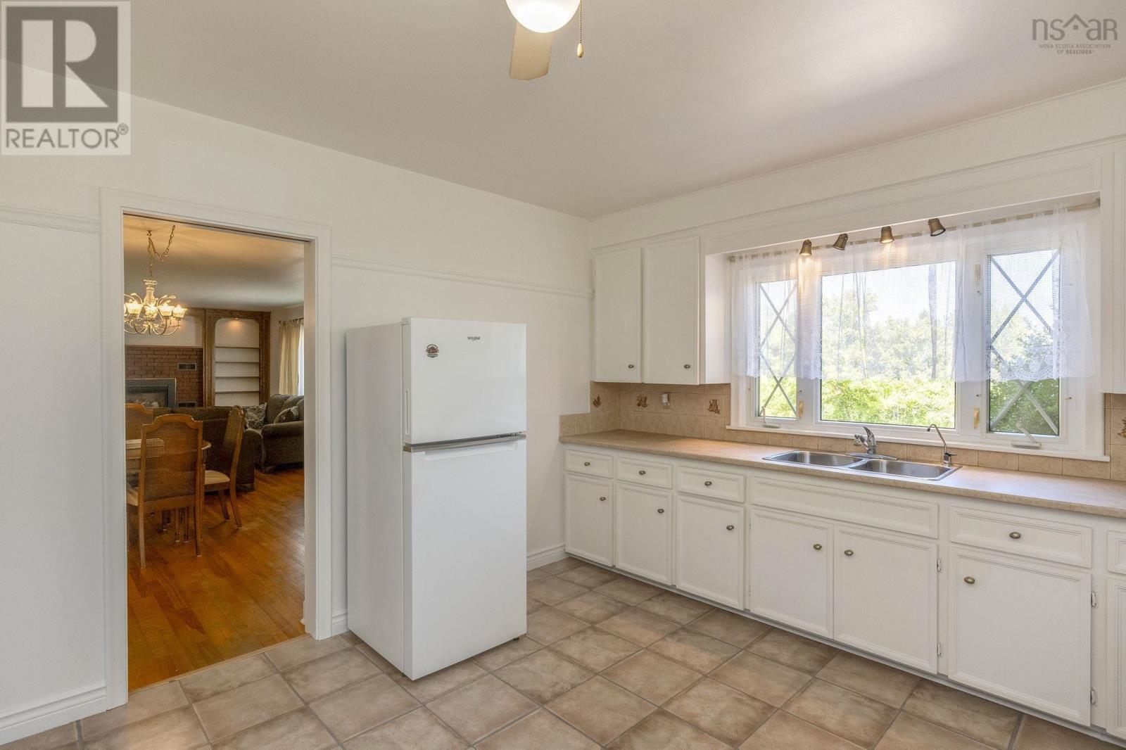 12 Cedar Street, East Kingston, Nova Scotia  B0P 1R0 - Photo 4 - 202623250