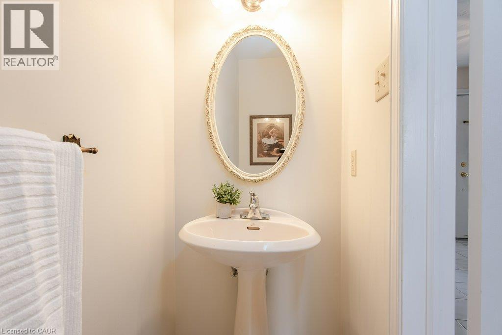 493 Ennismore Place, Waterloo, Ontario  N2T 2G3 - Photo 25 - 40864240