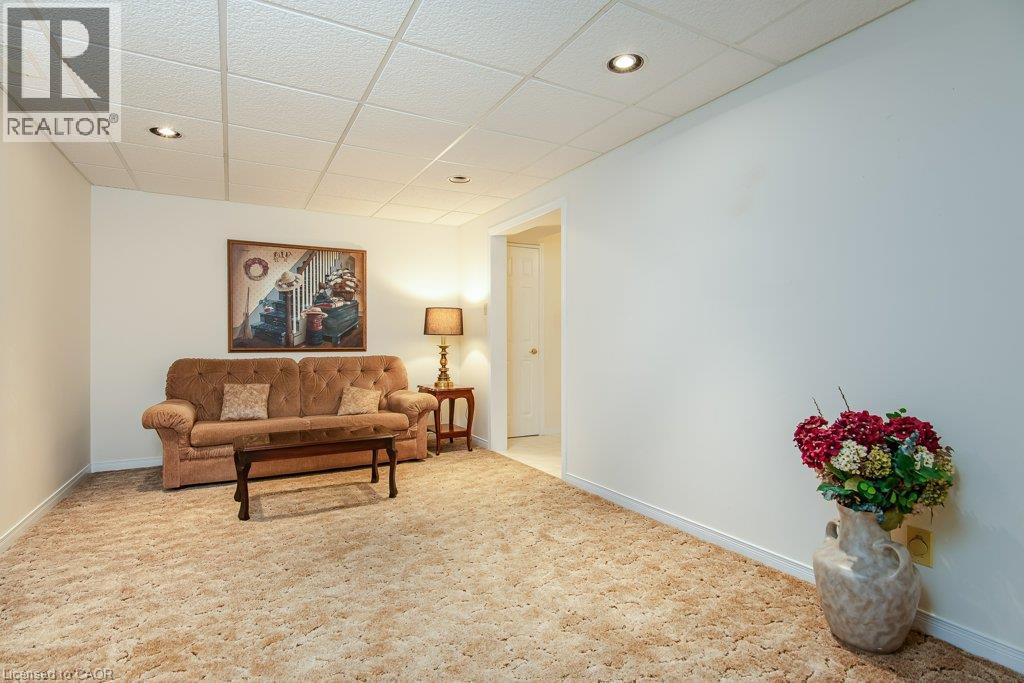 493 Ennismore Place, Waterloo, Ontario  N2T 2G3 - Photo 39 - 40864240