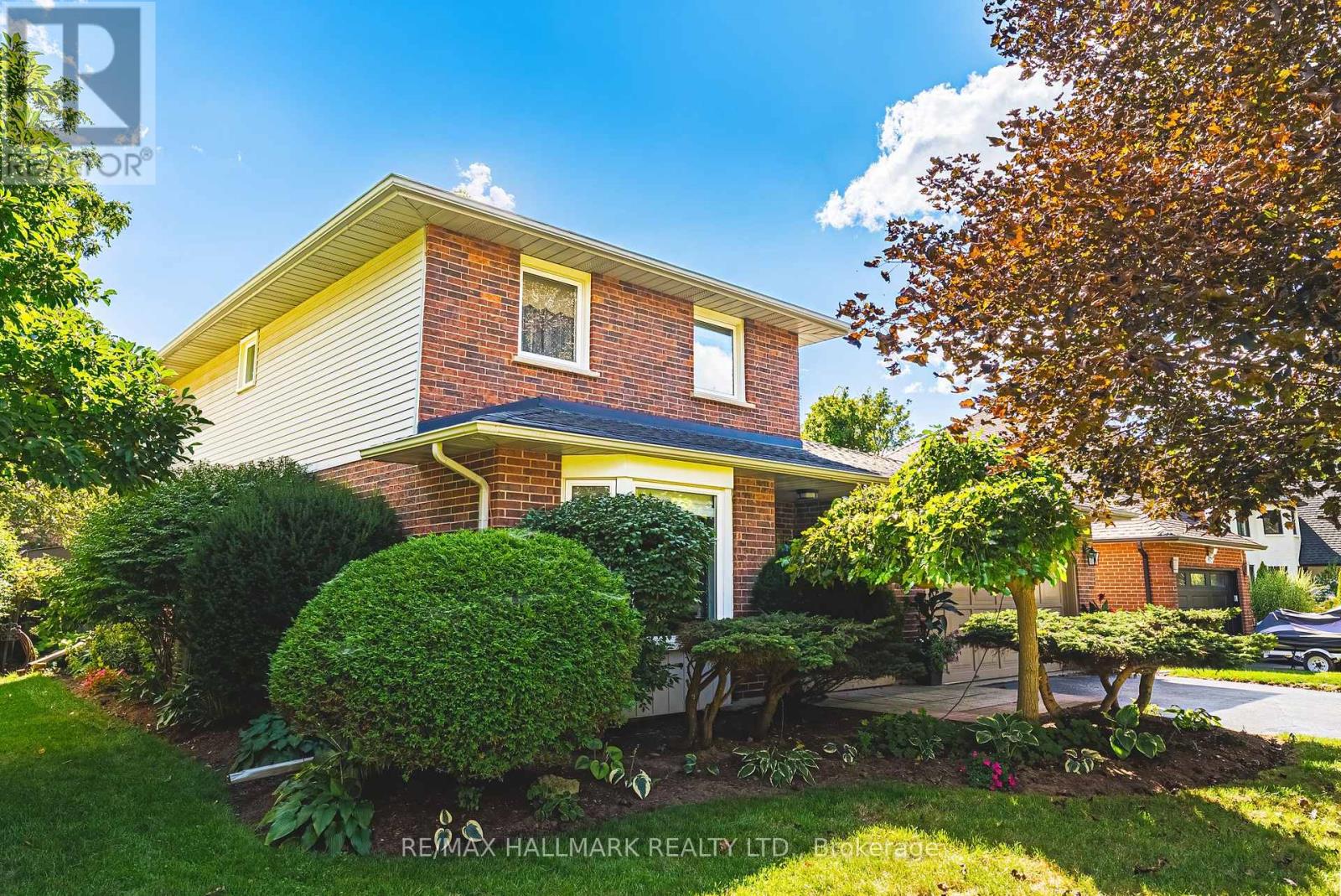 427 Melanie Crescent, Hamilton, Ontario  L9G 4B1 - Photo 3 - X13798370