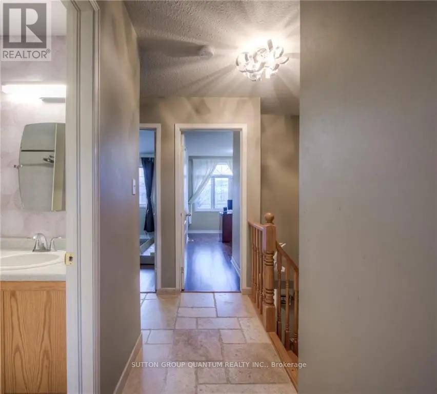 99 Foxborough Drive, Hamilton, Ontario  L9G 4Z1 - Photo 18 - X13798386