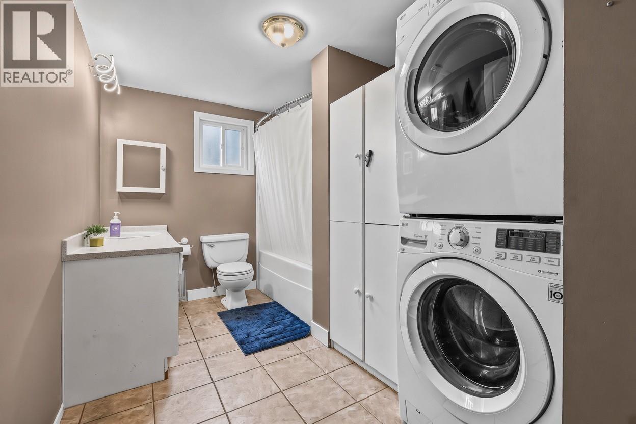 1050 Pinecrest Lane, Kelowna, British Columbia  V1Y 4L3 - Photo 31 - 10399294
