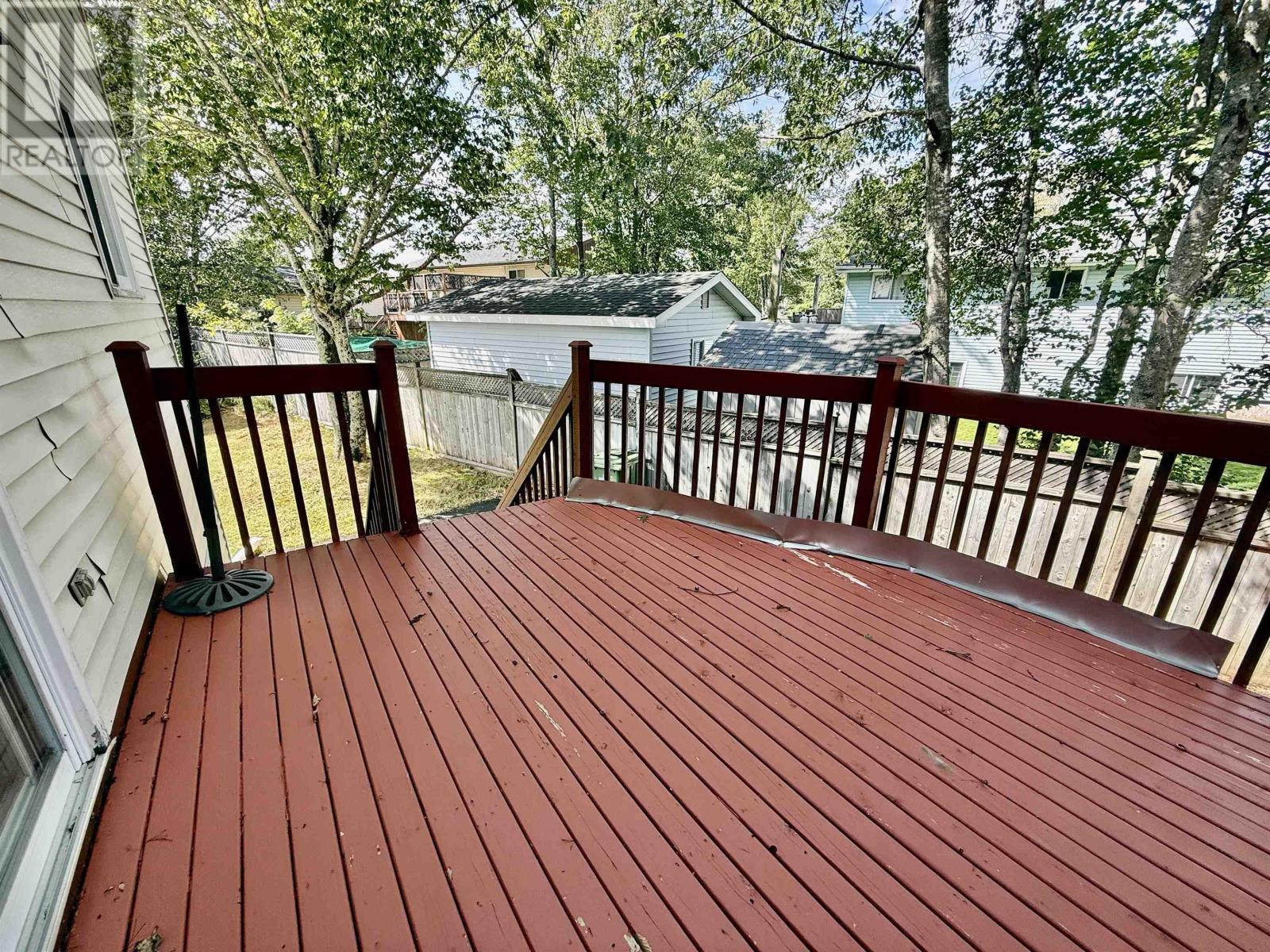 27 Malik Court photo 34