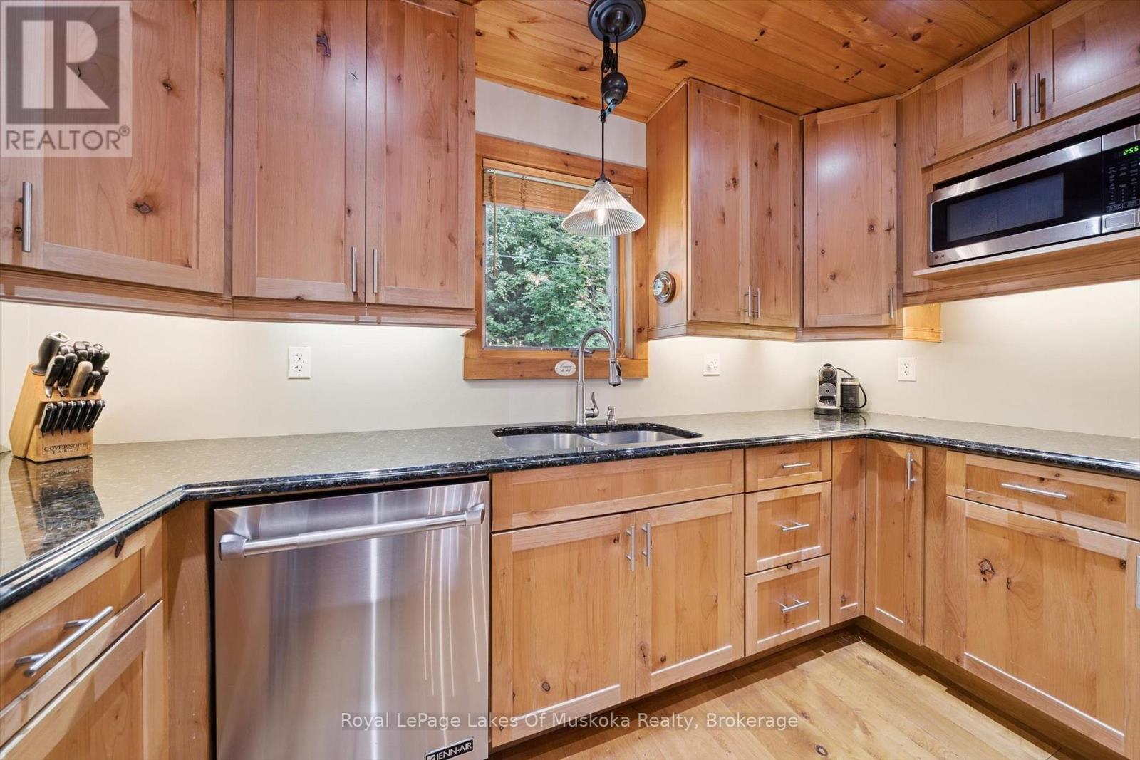 4 - 1044 Camel Lake Ext Road, Muskoka Lakes, Ontario  P1L 1X6 - Photo 11 - X13798640