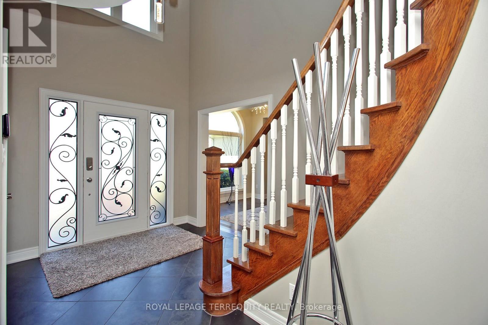 3 Riviera Ridge, Hamilton, Ontario  L8E 5E5 - Photo 4 - X13798784