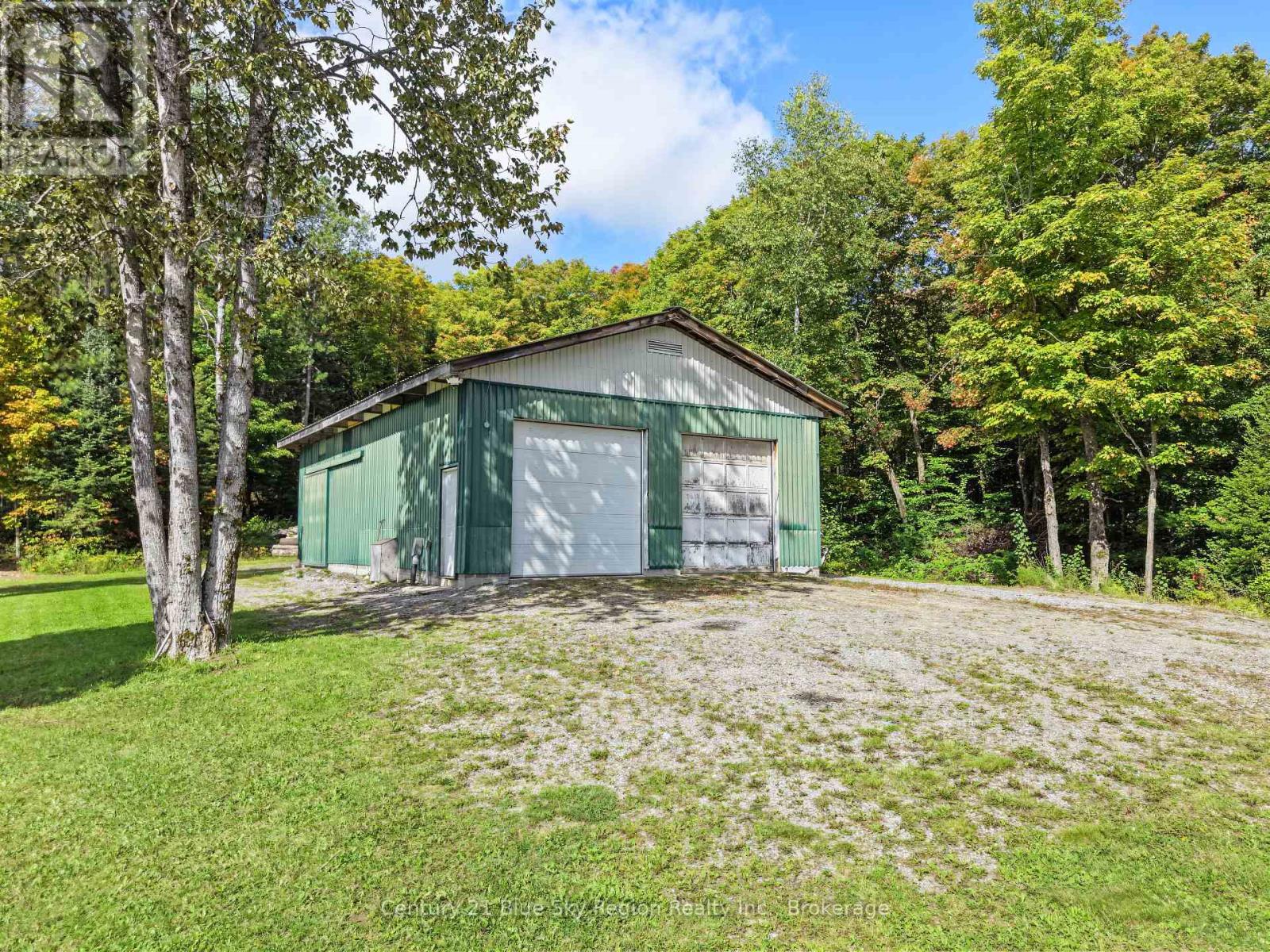 2111 Four Mile Lake Road, North Bay, Ontario  P1B 8G2 - Photo 4 - X13798364