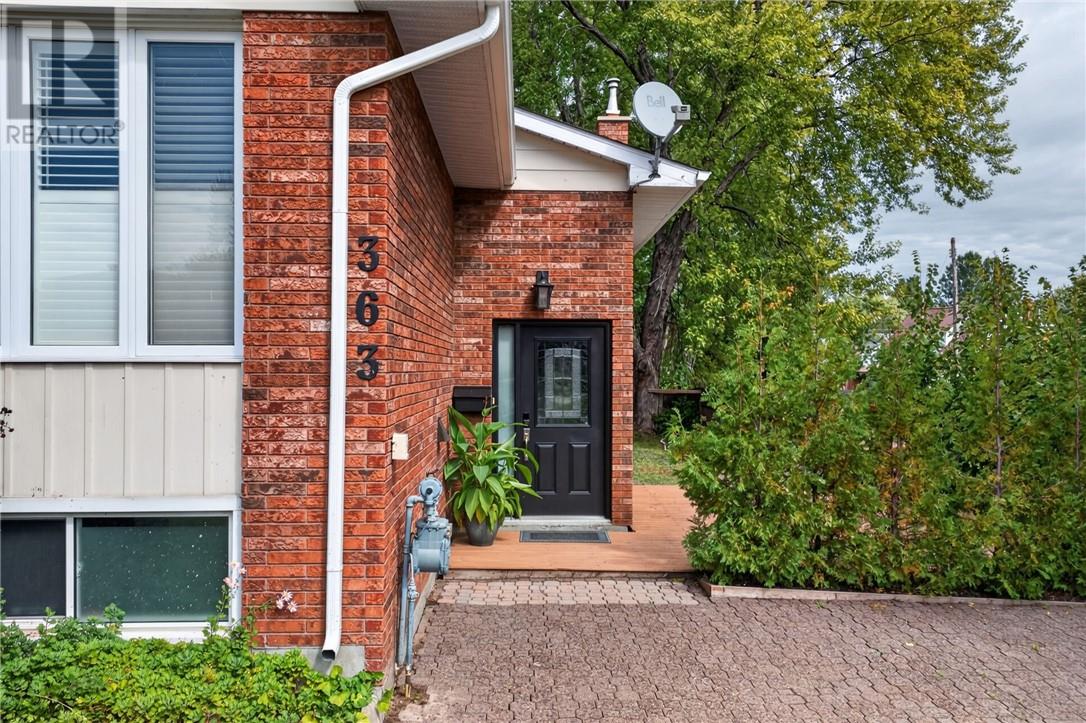 363 Woodland Avenue, Lively, Ontario  P3Y 1N2 - Photo 3 - 2130459