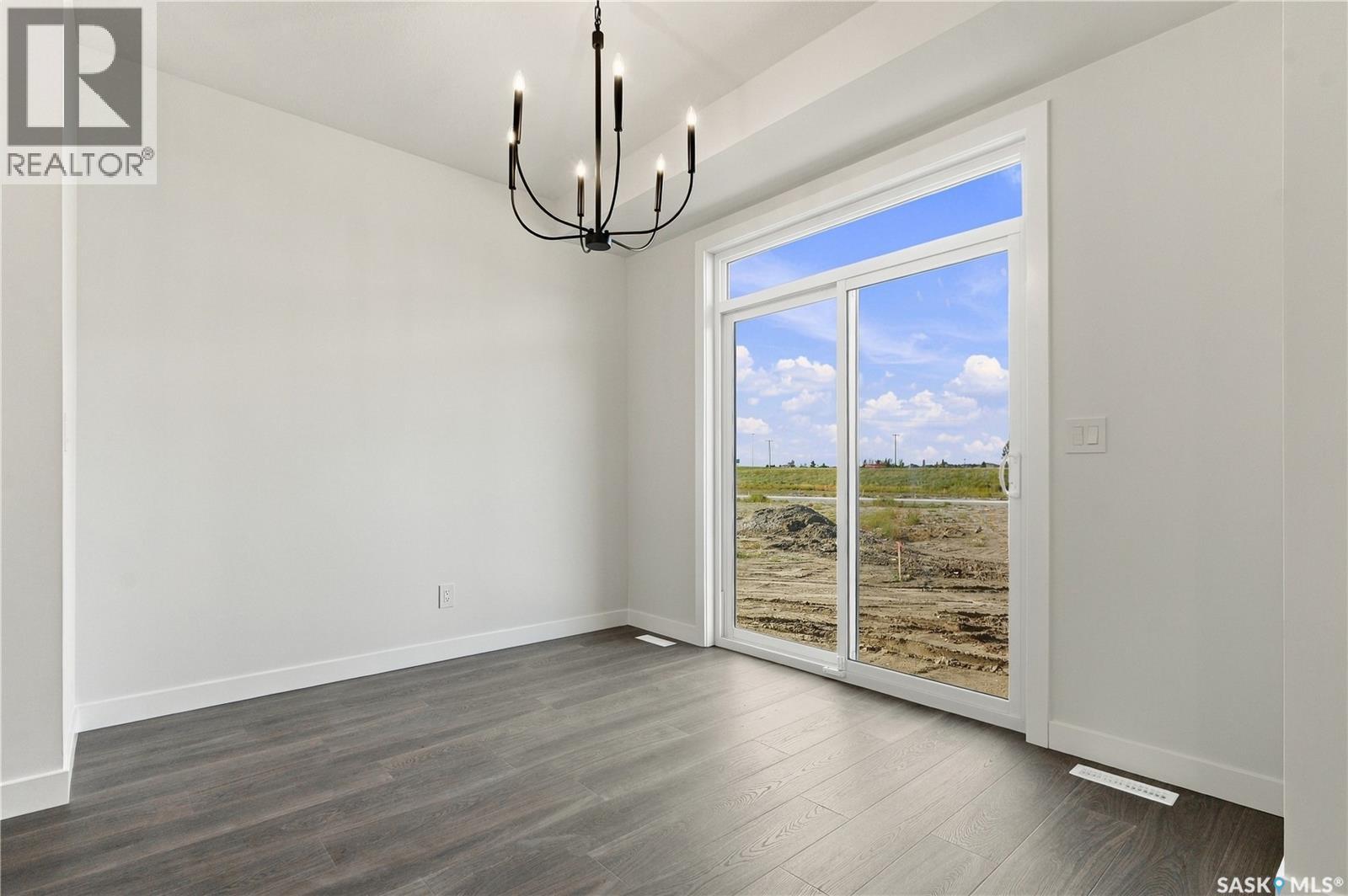 251 Doran Way, Saskatoon, Saskatchewan  S7V 0Z7 - Photo 15 - SK048846