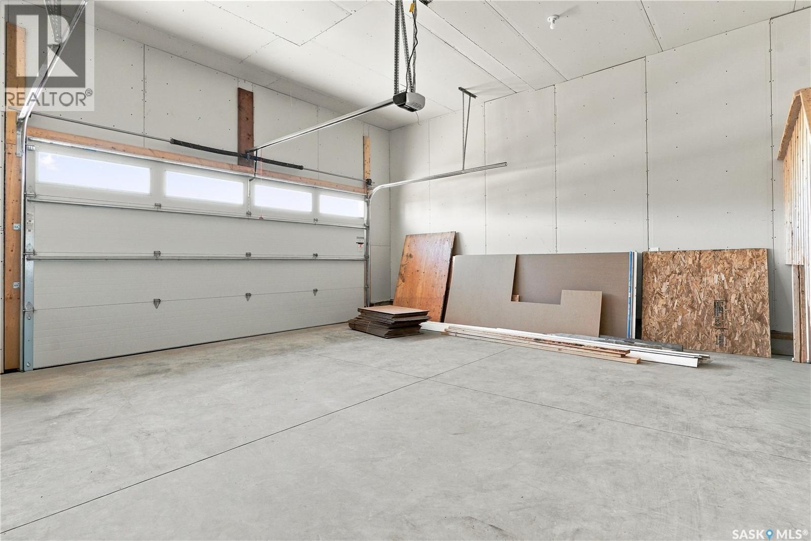 251 Doran Way, Saskatoon, Saskatchewan  S7V 0Z7 - Photo 38 - SK048846
