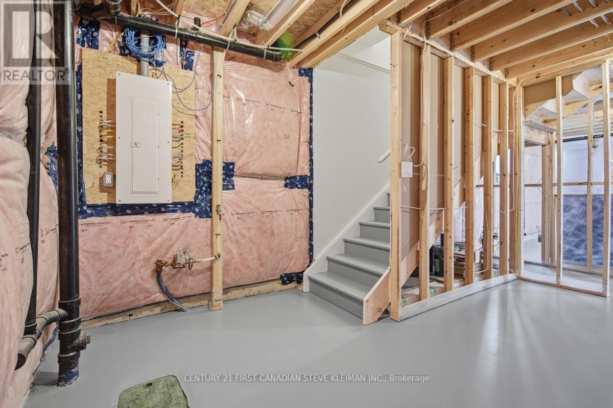 2859 Buroak Drive, London North, Ontario N6G 2V8 - Photo 25 - X13802986