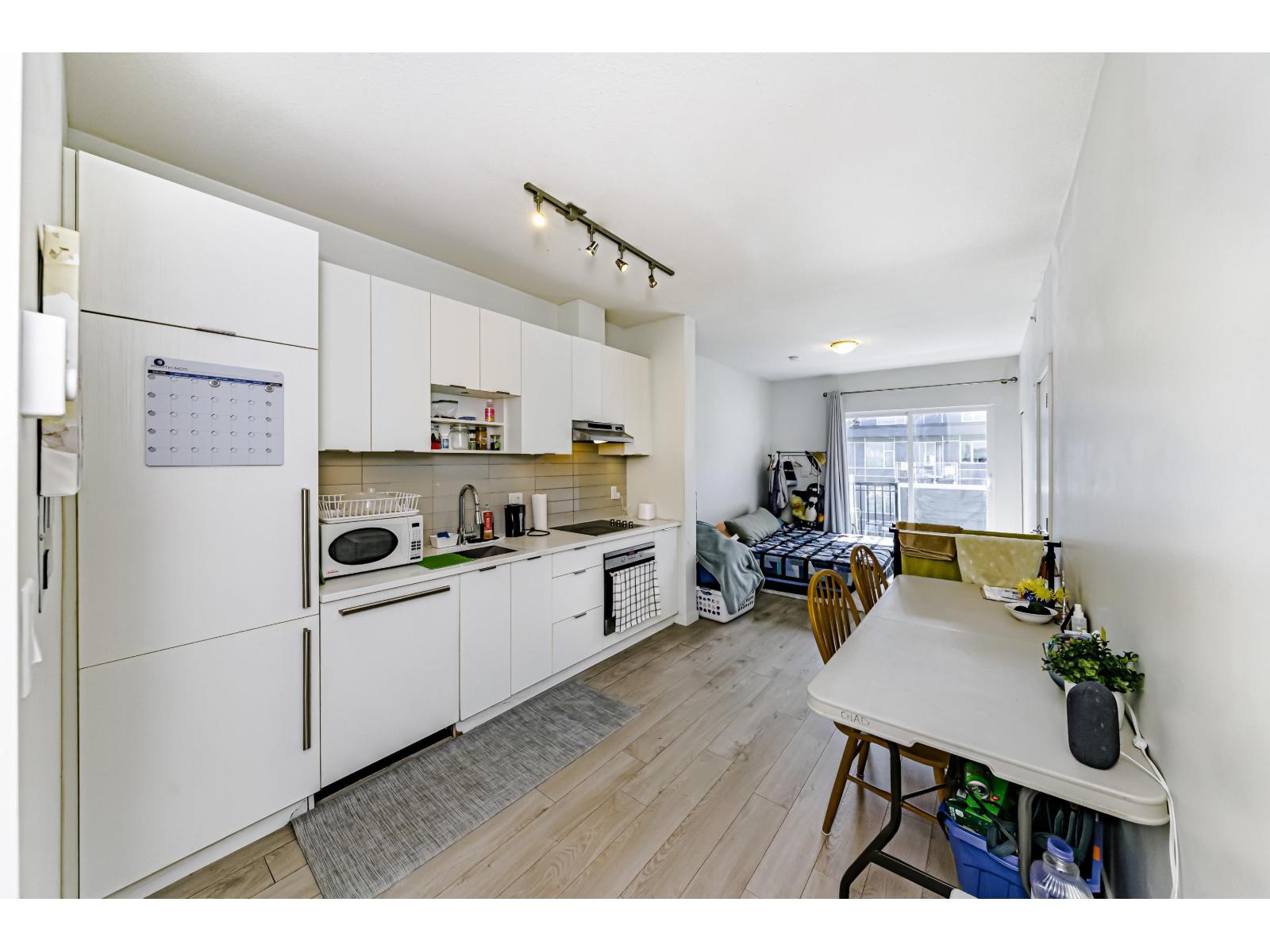 410 13678 Grosvenor Road, Surrey, British Columbia  V3R 5E2 - Photo 14 - R3166539