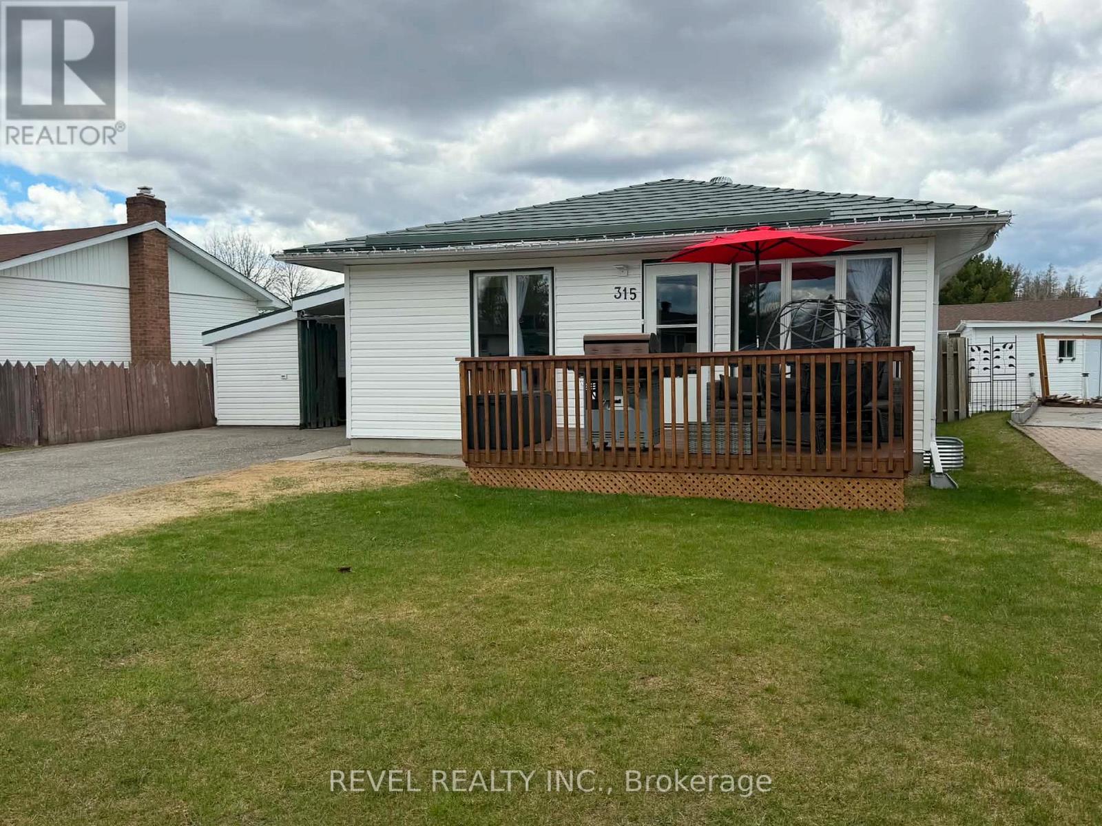 315 FRONTENAC CRESCENT, Timmins, Ontario