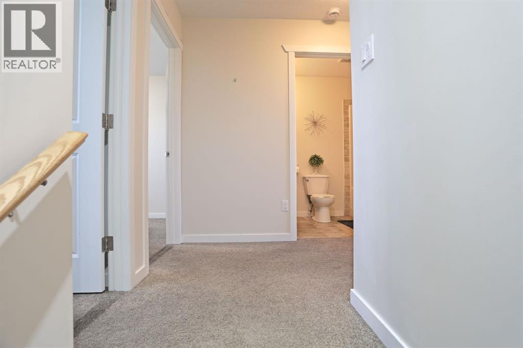 347 17 Street E photo 18