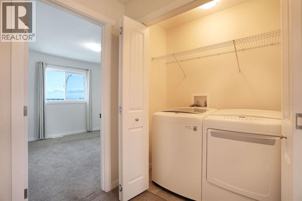 347 17 Street E photo 24