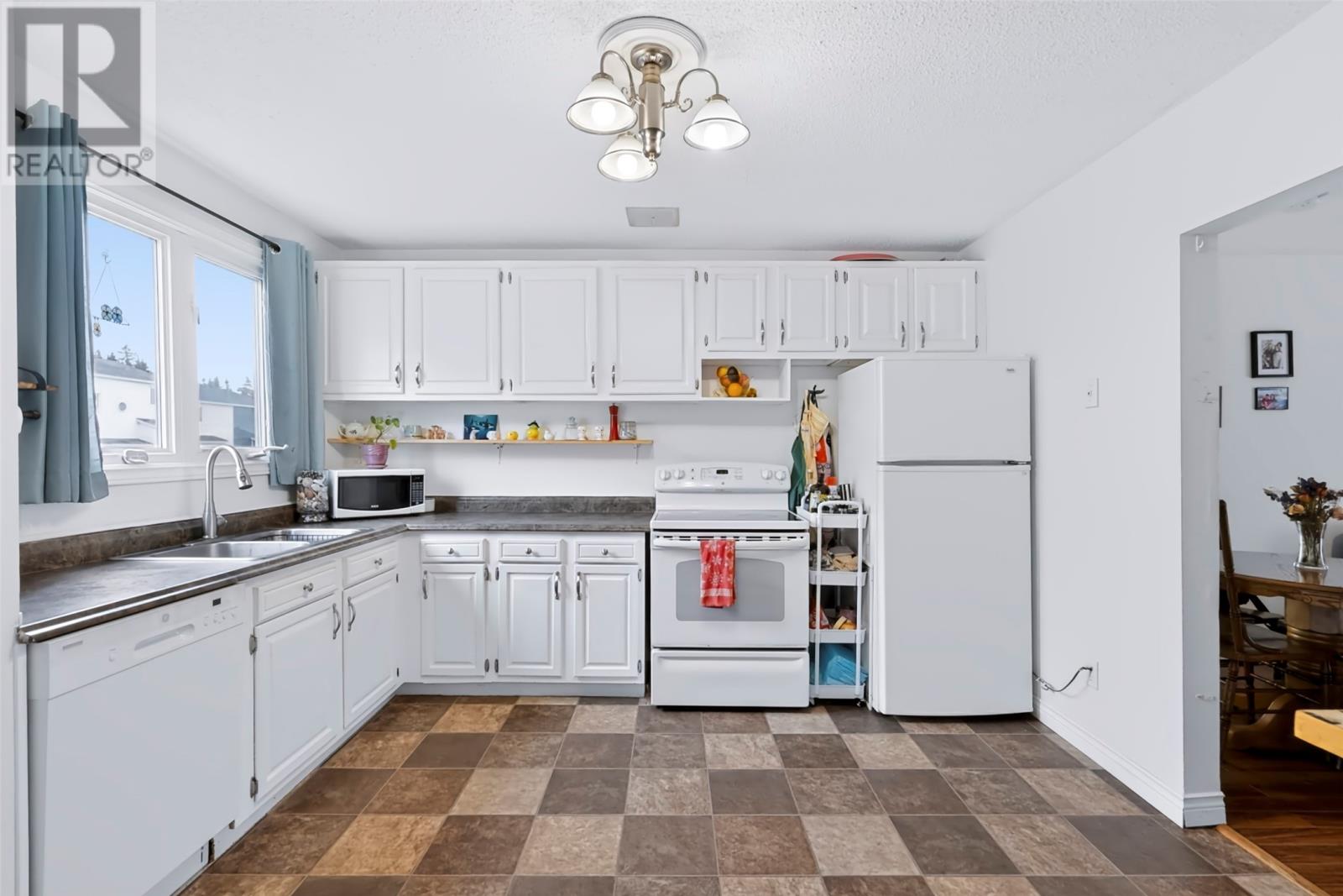 15 Farrell Drive, Mount Pearl — photo 4