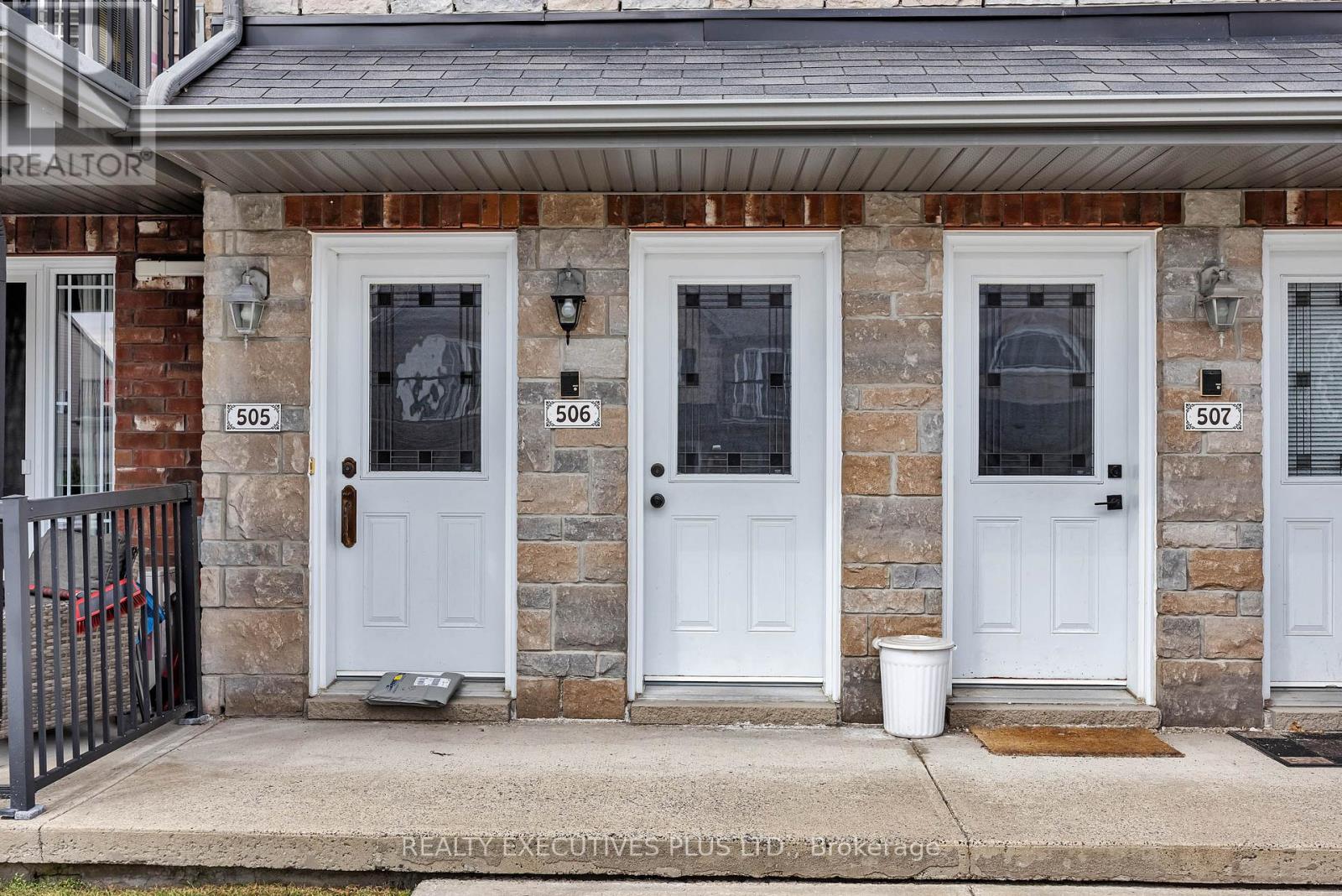 506 - 205 Eliot Street, Clarence-Rockland, Ontario K4K 0G4 - Photo 2 - X13802848