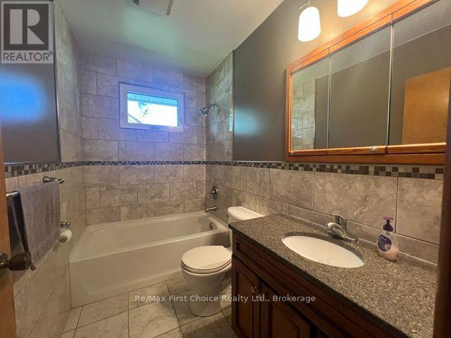 942 Crowe Avenue, Fort Frances, Ontario  P9A 2L9 - Photo 11 - X13803028
