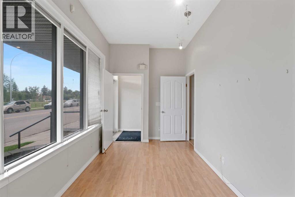 7, 1922 9 Avenue Se, Calgary, Alberta T2G 0V2 - Photo 3 - A2338176
