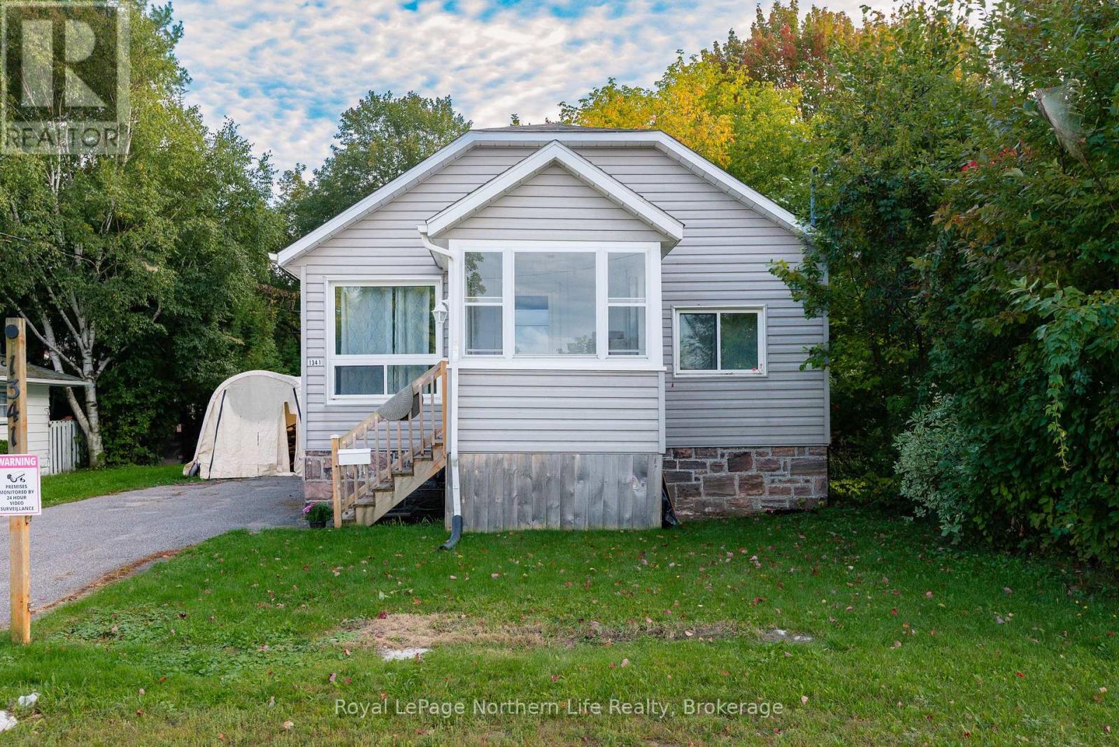 1341 Wyld Street, North Bay, Ontario  P1B 2B1 - Photo 2 - X13802854