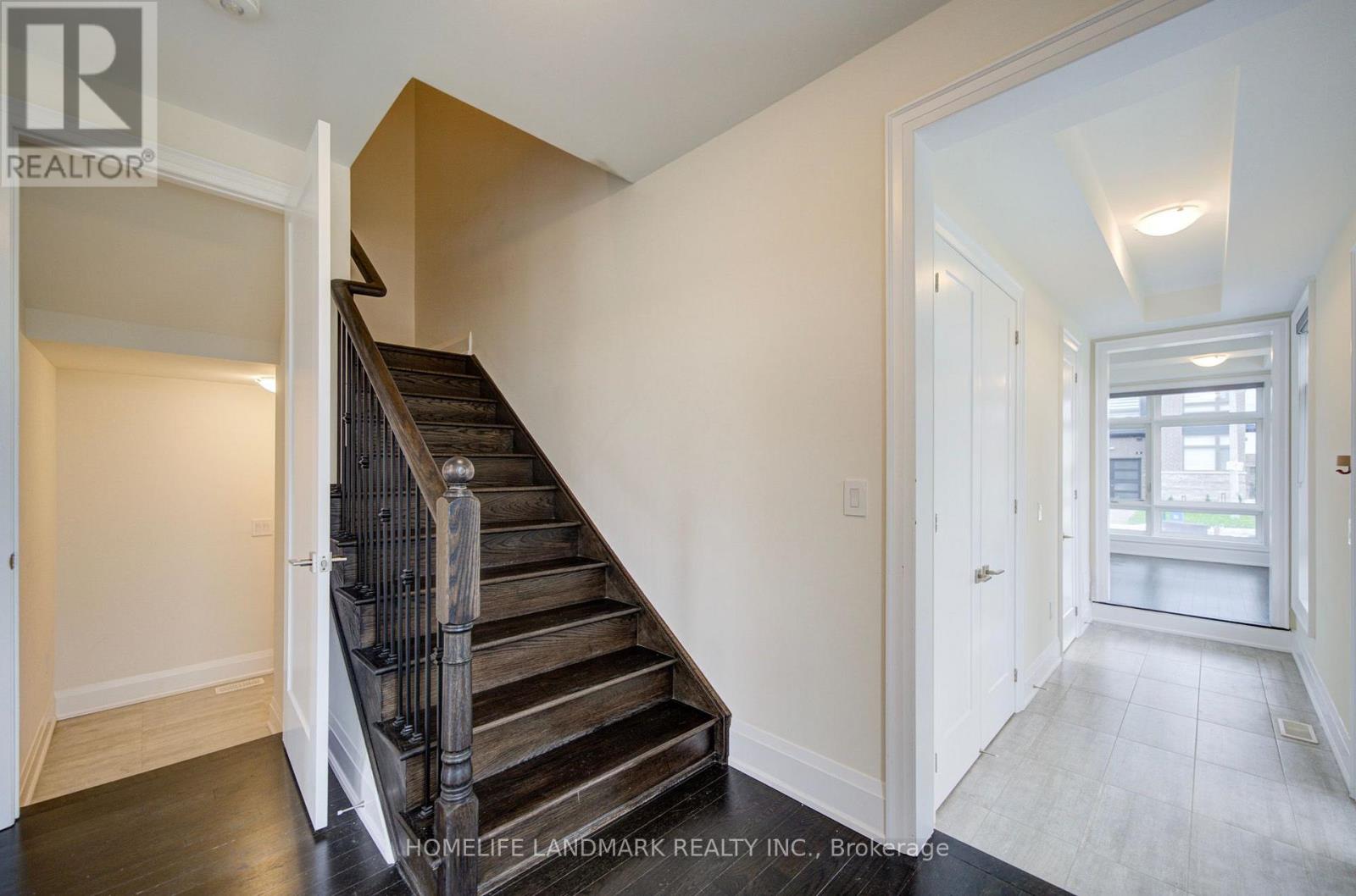 6 Mace Avenue, Richmond Hill, Ontario  L4E 1K8 - Photo 10 - N13797718