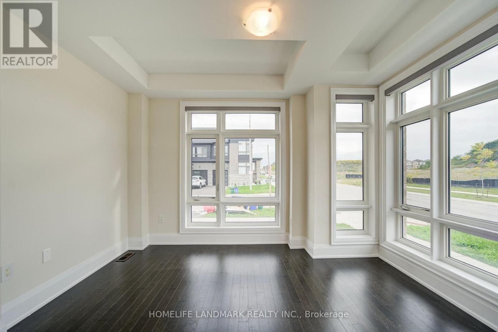6 Mace Avenue, Richmond Hill, Ontario  L4E 1K8 - Photo 7 - N13797718
