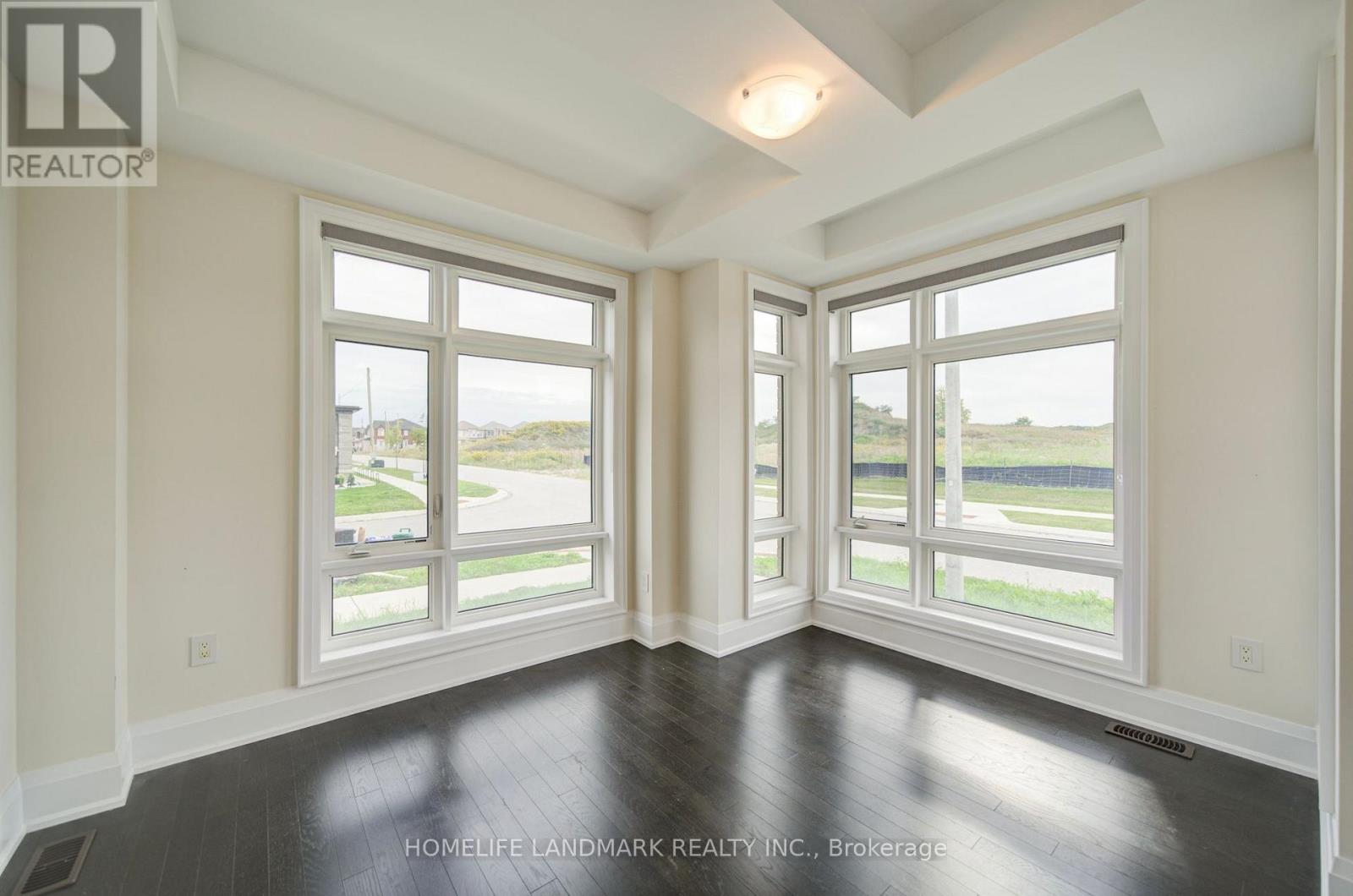6 Mace Avenue, Richmond Hill, Ontario  L4E 1K8 - Photo 8 - N13797718