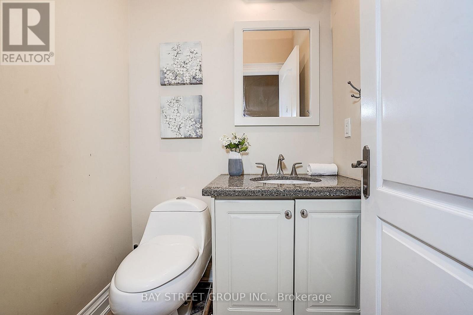 103 Lake Avenue, Richmond Hill, Ontario  L4E 3G5 - Photo 6 - N13681330