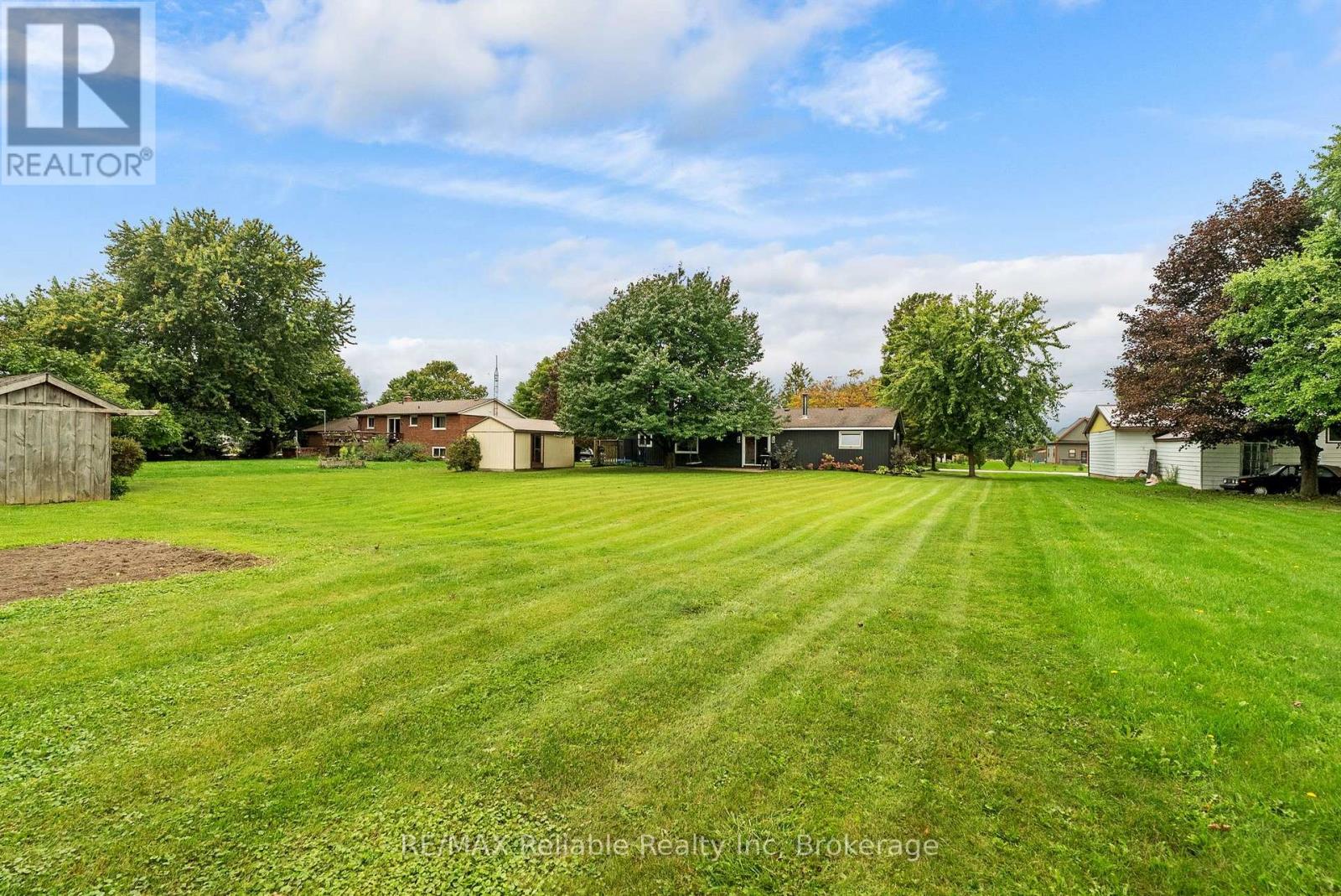 58 Wellington Street S, Ashfield-Colborne-Wawanosh, Ontario  N7A 3X9 - Photo 37 - X13803072