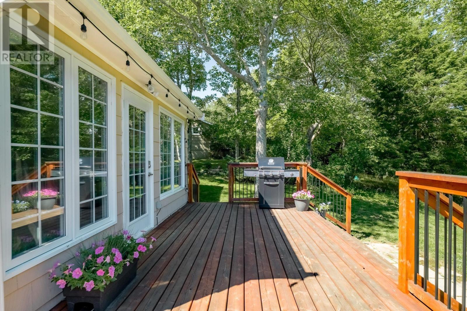 6 Glenn Drive photo 40