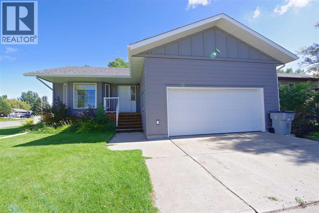 509 1 Street E