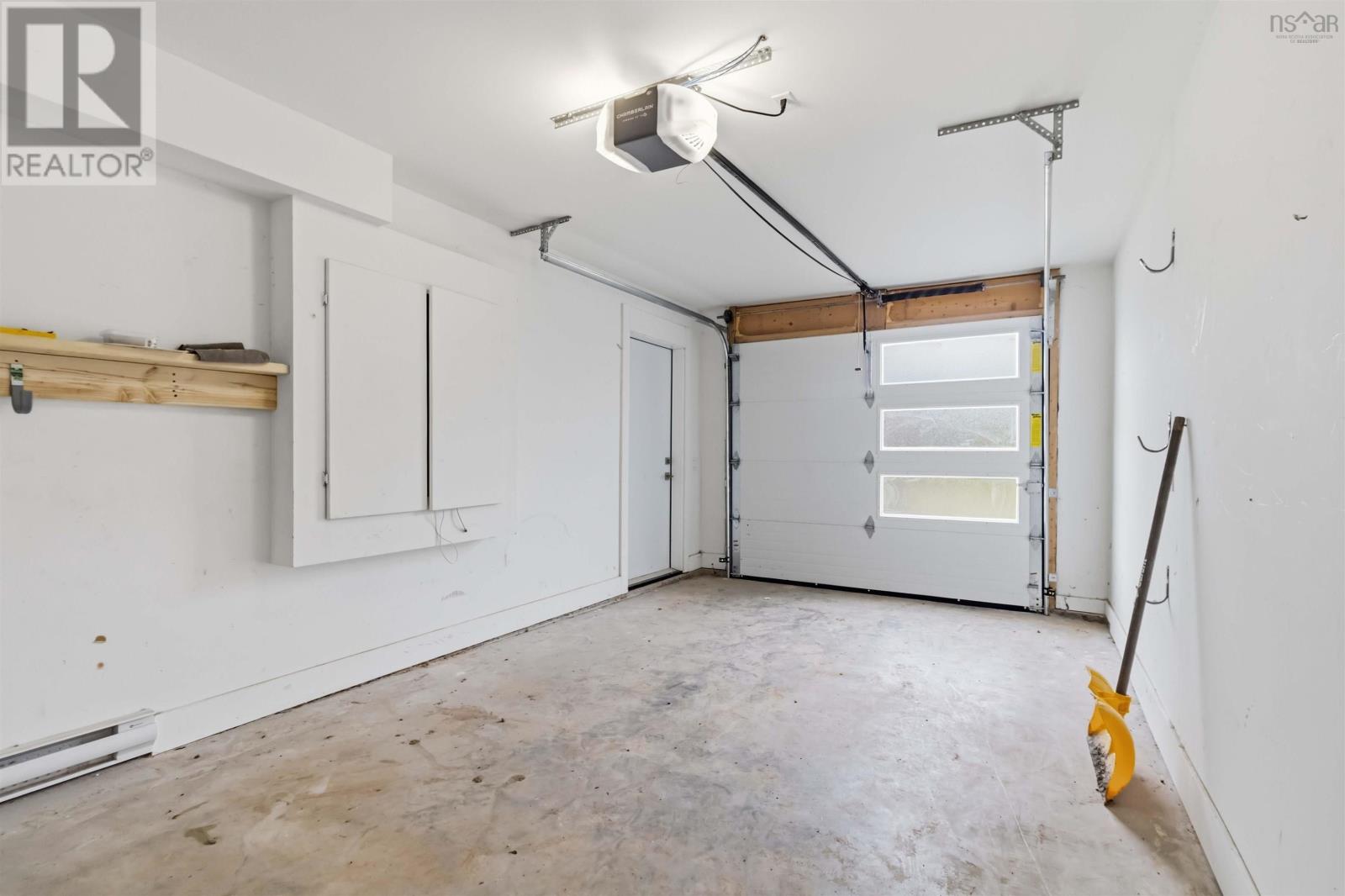 96 Tyler Street photo 25
