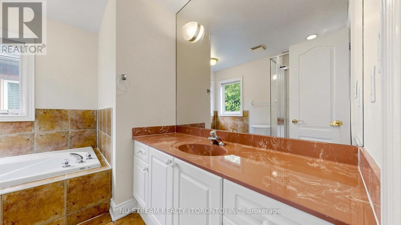 12 Preakness Drive, Toronto, Ontario  M3B 3S1 - Photo 22 - C13802944