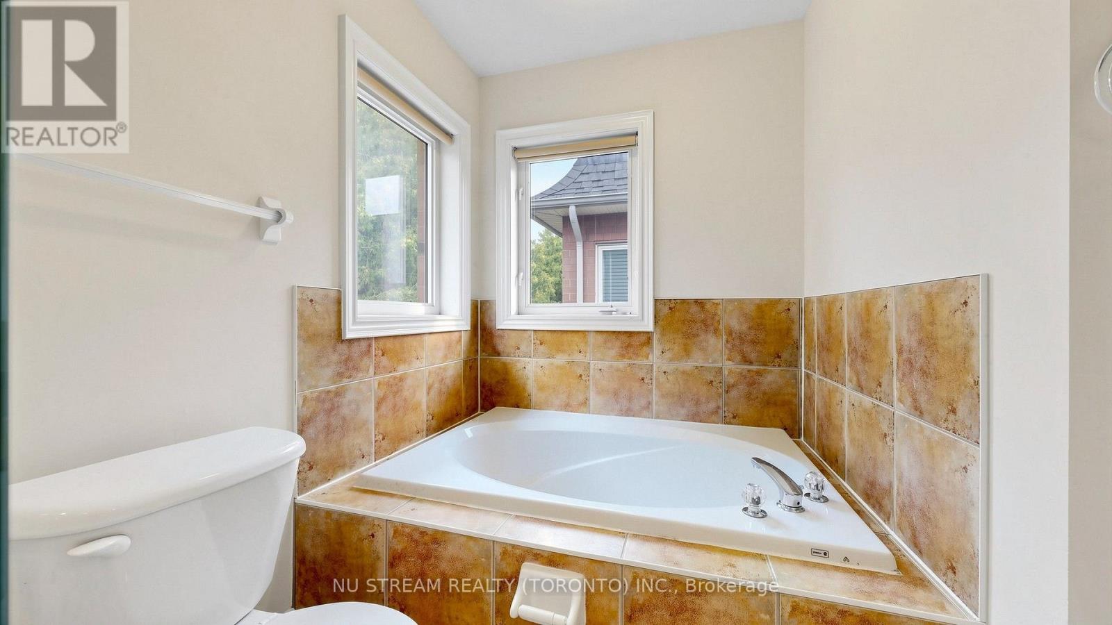 12 Preakness Drive, Toronto, Ontario  M3B 3S1 - Photo 24 - C13802944