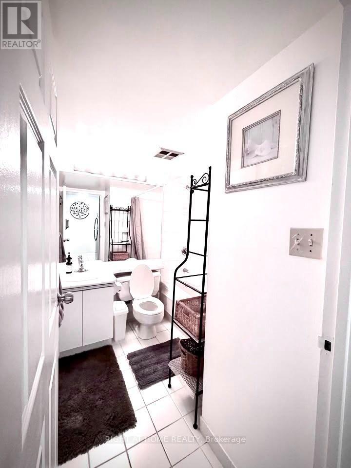 1712 - 10 Queens Quay W, Toronto (Waterfront Communities), Ontario  M5J 2R9 - Photo 25 - C13802966