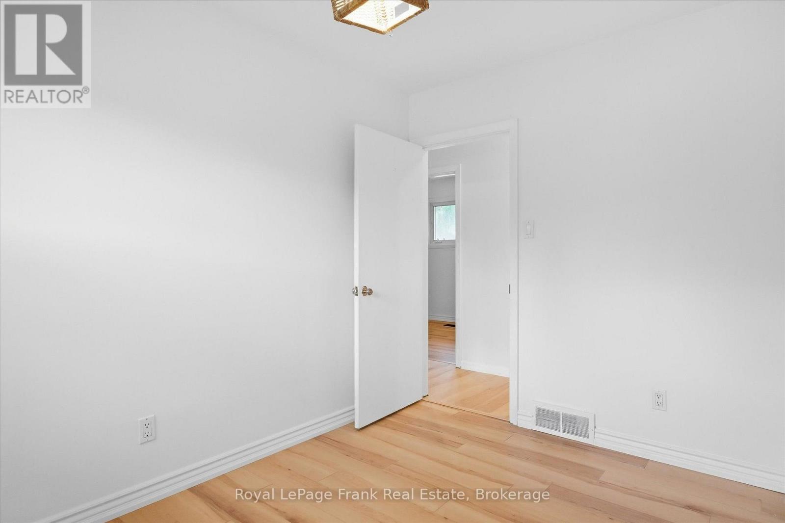 19 Daleview Avenue, Peterborough, Ontario  K9J 1L6 - Photo 14 - X13802998