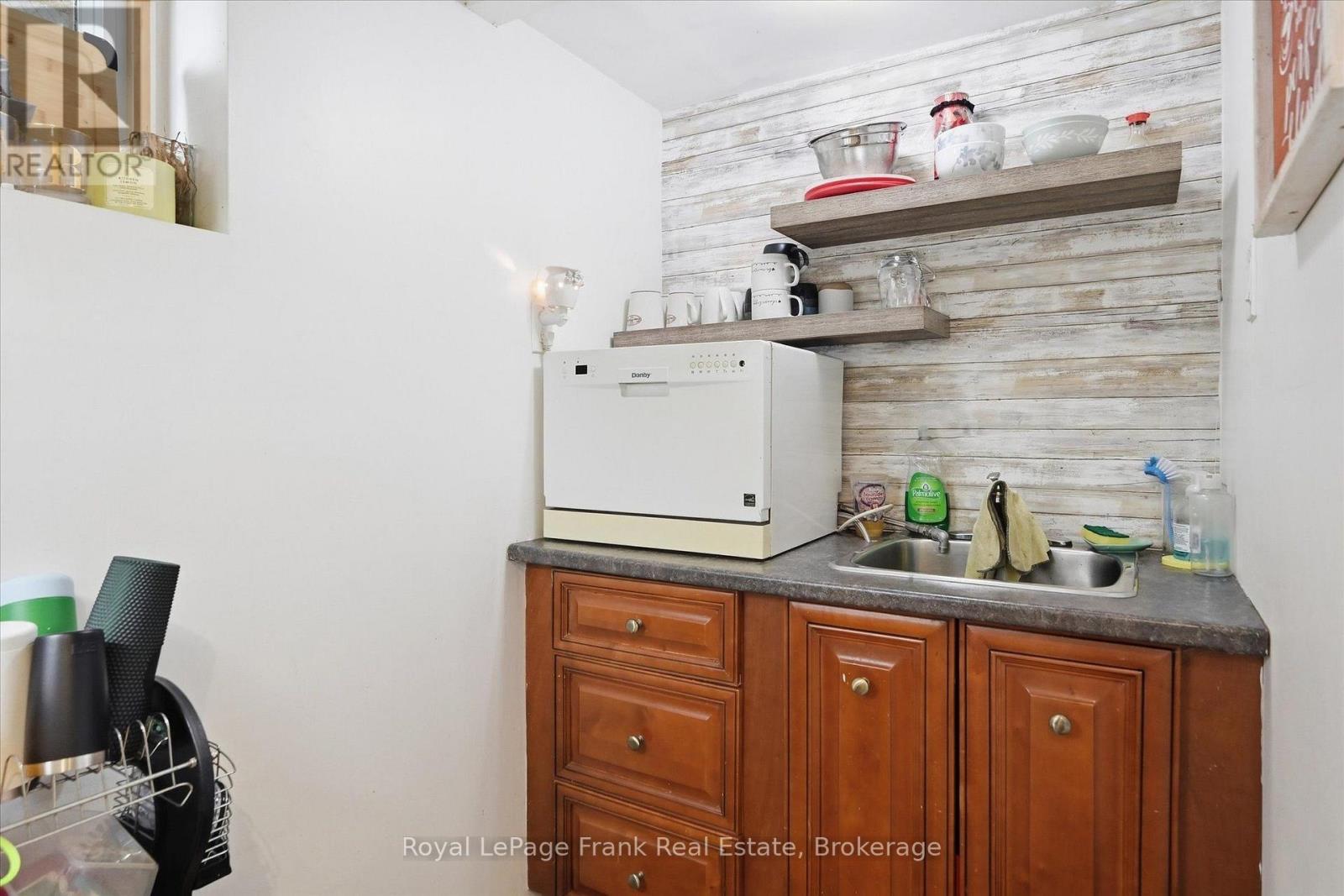 19 Daleview Avenue, Peterborough, Ontario  K9J 1L6 - Photo 20 - X13802998