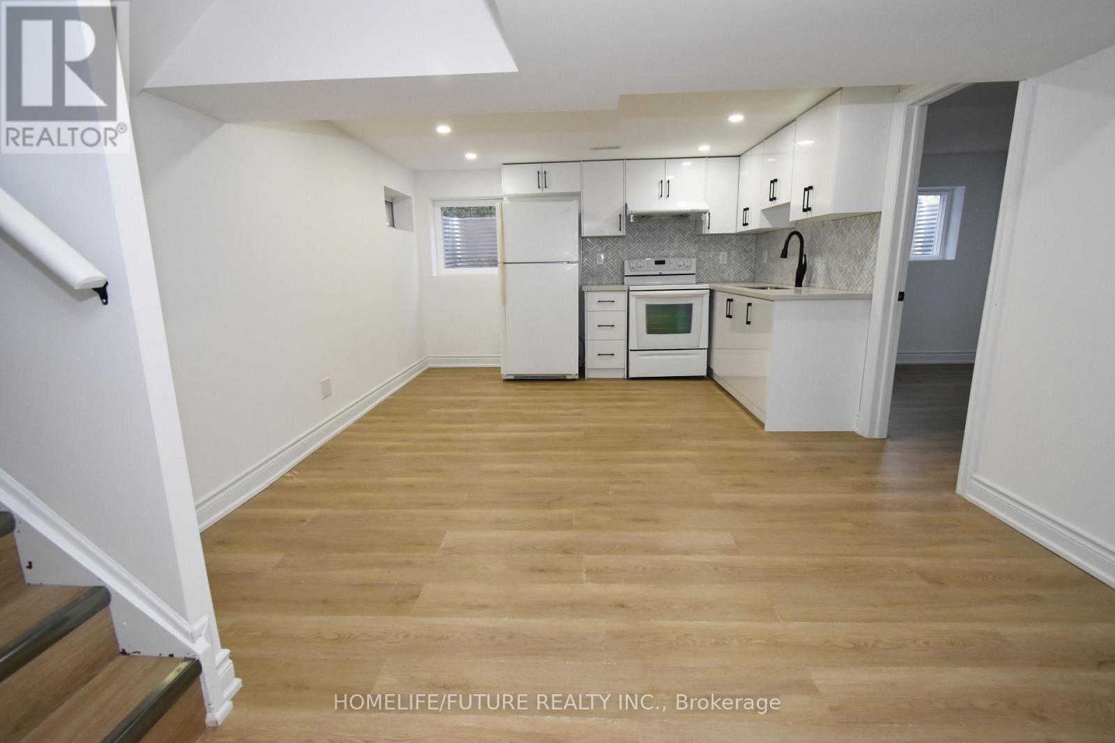 Bsmt - 44 Wellpark Boulevard, Toronto, Ontario  M1V 1A5 - Photo 7 - E13802804
