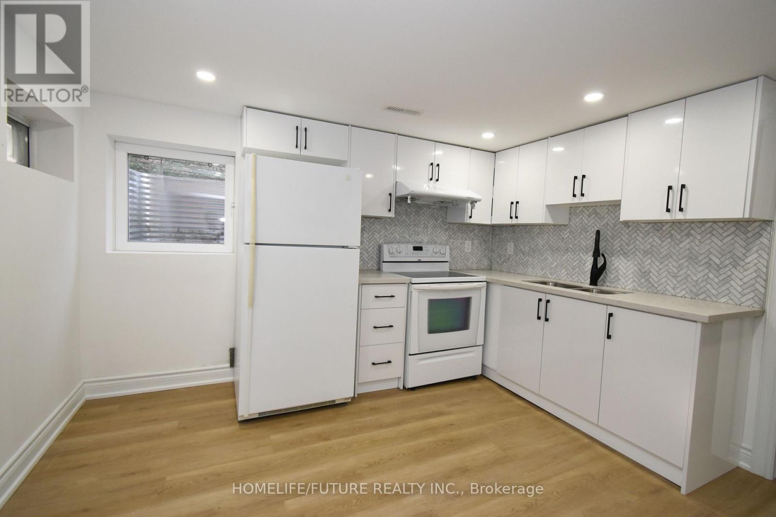 Bsmt - 44 Wellpark Boulevard, Toronto, Ontario  M1V 1A5 - Photo 9 - E13802804