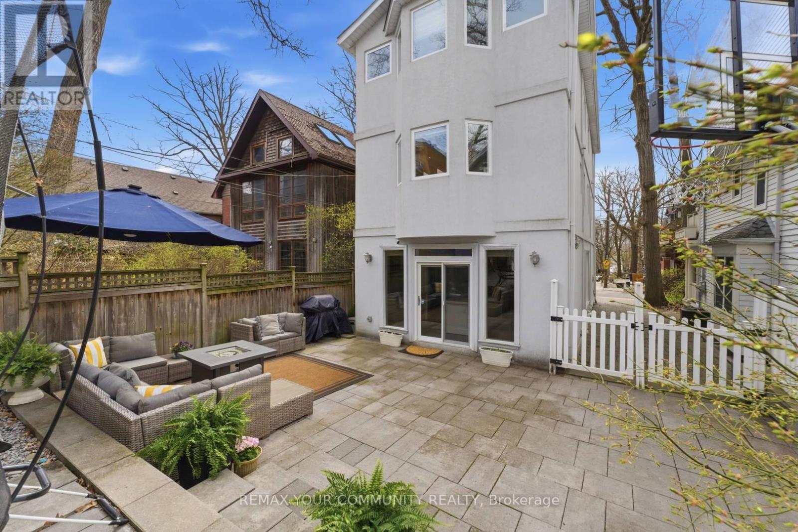 12 Hazel Avenue, Toronto, Ontario  M4E 1C5 - Photo 21 - E13802894