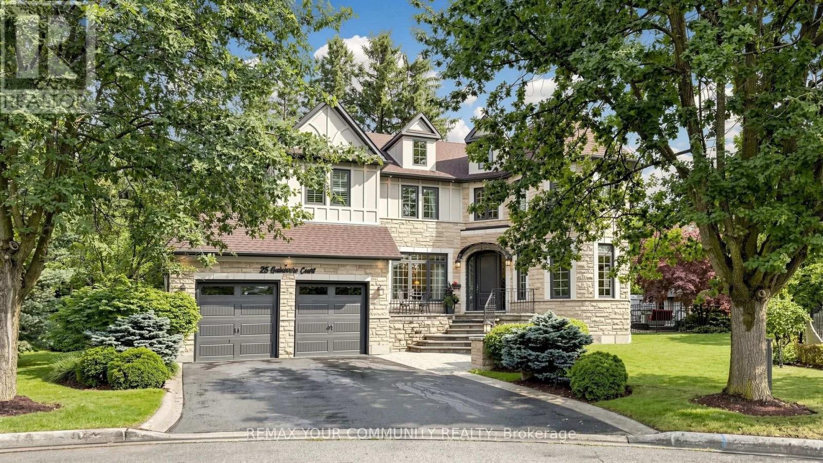 25 Guinevere Court, Richmond Hill, Ontario  L4C 0P7 - Photo 2 - N13803066